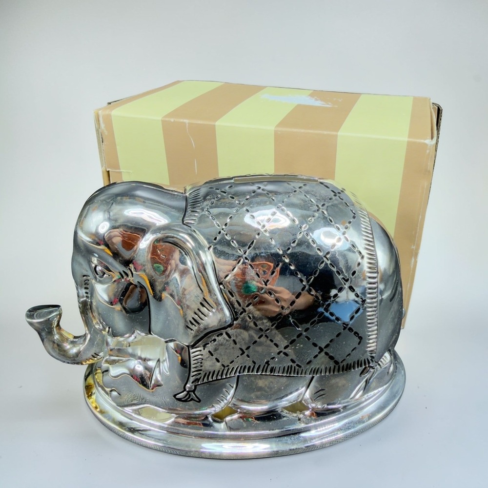 Bombay‎ Company Silver Plated Metal Elephant Coin Bank Quilted Decor with Box